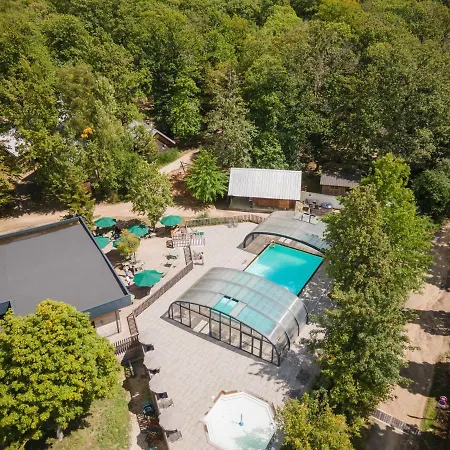 Huttopia Kemping Versailles