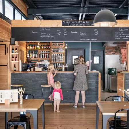 Huttopia 3* Versalles