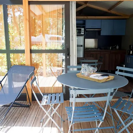 Huttopia Kemping Versailles